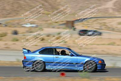 media/Oct-01-2022-Team Topak Racing (Sat) [[f860fb51be]]/2-Inter Low 2/session 1 turn 3/